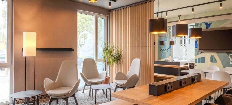 奥芬堡中央火车站B&B酒店(B&B HOTEL Offenburg-Hbf)图片