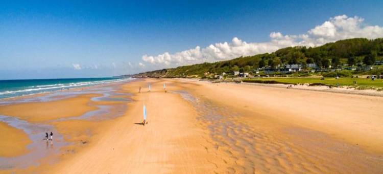 Spacious Holiday Home Near Omaha Beach图片