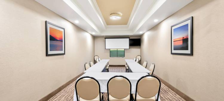 史密斯堡I-540舒适套房酒店(Comfort Inn & Suites Fort Smith I-540)图片