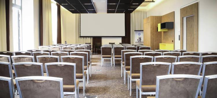 圣布里厄中央火车站诺富特酒店(Novotel Saint Brieuc Centre Gare)图片