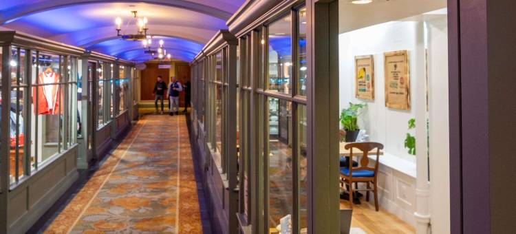 费尔蒙特乐玛努尔黎塞留酒店(Fairmont le Manoir Richelieu)图片