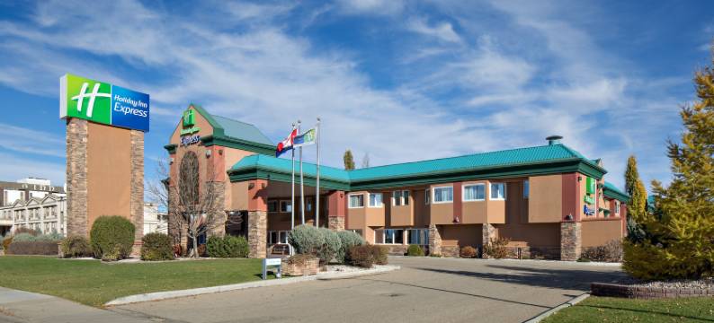 Holiday Inn Express 红鹿(Holiday Inn Express RED DEER by IHG)图片