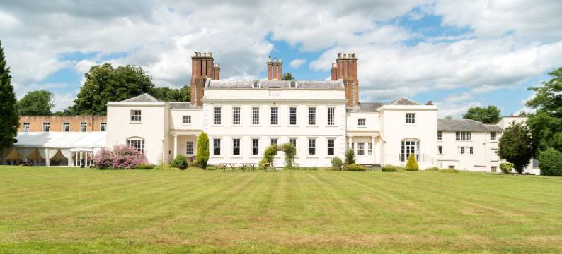 霍顿霍尔酒店(Haughton Hall Hotel & Leisure Club)图片