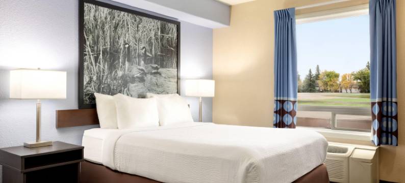 天鹅河速8酒店(Super 8 by Wyndham Swan River MB)图片