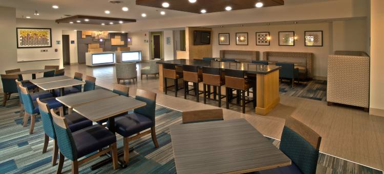 北埃文斯维尔智选假日套房酒店(Holiday Inn Express & Suites Evansville North)图片