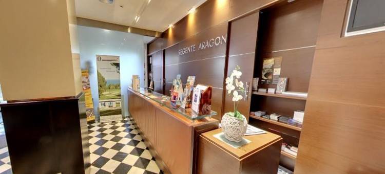 阿拉贡美食摄政酒店(Num Hotel)图片