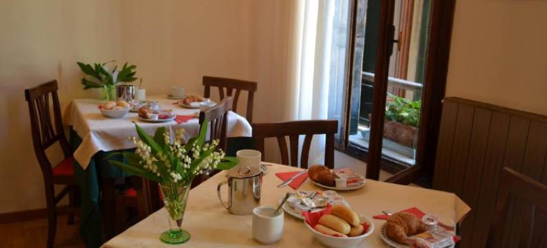 加拿大酒店(Hotel Canada)图片