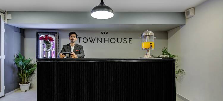 Townhouse Global Village Tech Park Near Kengeri Bus Terminal Metro Station图片