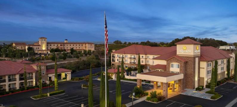 帕索罗布尔斯拉昆塔温德姆套房酒店(La Quinta Inn & Suites by Wyndham Paso Robles)图片