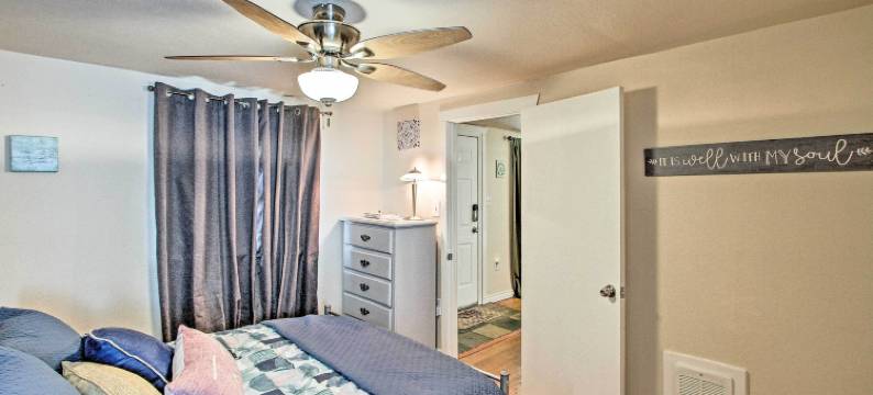 位于市中心附近，有火坑的可爱塔科马小屋！(Lovely Tacoma Cottage w/ Fire Pit, Near Dtwn!)图片