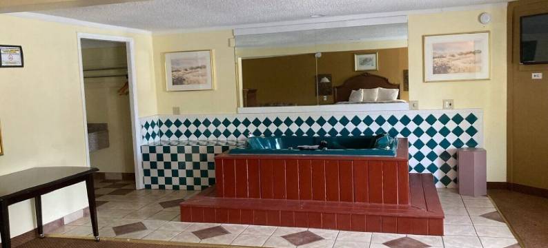 罗德威套房酒店(Rodeway Inn & Suites)图片