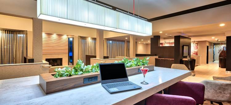 汉普顿体育馆酒店，by Radisson(Country Inn & Suites by Radisson, Hampton Coliseum)图片
