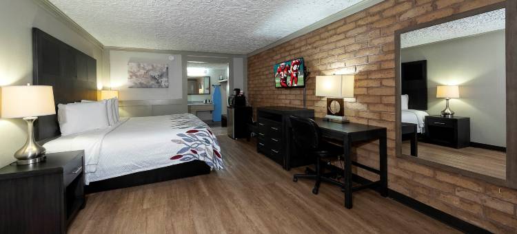 门罗红顶酒店(Red Roof Inn Monroe)图片
