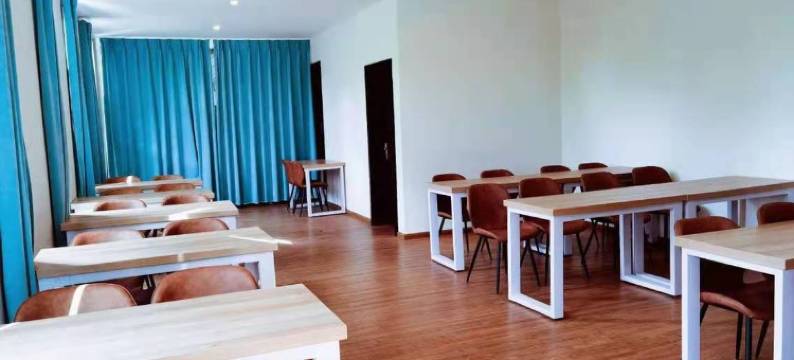 抚仙湖海朝歌别墅酒店图片