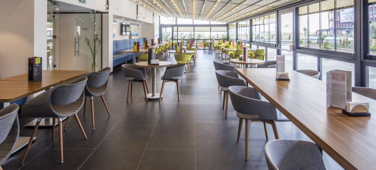 伊斯坦布尔库尔特科伊希尔顿欢朋酒店(Hampton by Hilton Istanbul Kurtkoy)图片