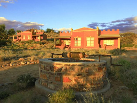 克莱因奥斯沙漠之景旅馆