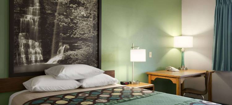 贝茨维尔速8酒店(Super 8 by Wyndham Batesville)图片