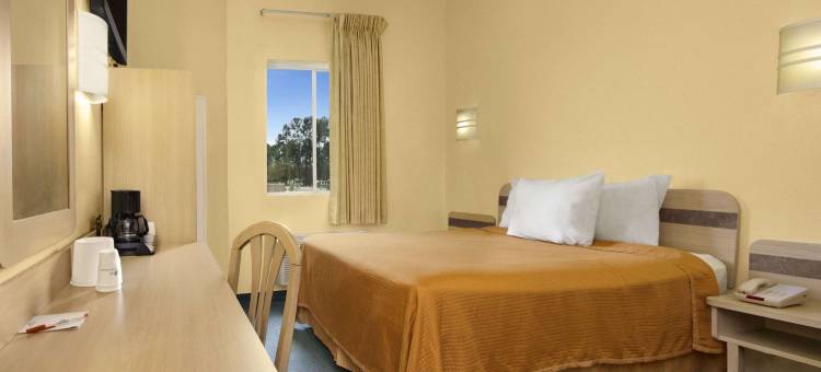 格鲁吉亚提夫顿I-75 温德姆豪生酒店(Howard Johnson by Wyndham Tifton GA I-75)图片