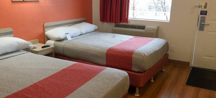 6号汽车旅馆明尼阿波里斯市北 - 罗斯维尔店(Motel 6 Roseville, MN - Minneapolis North)图片