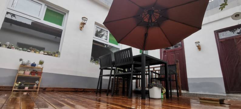 依依不舍梅子2020特色民宿(秦皇大街分店)图片