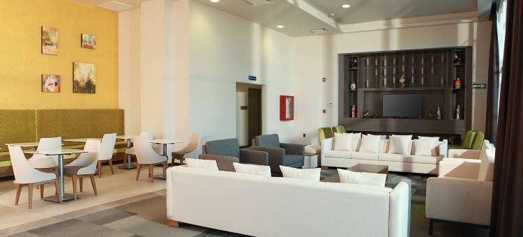 阿瓜斯卡连特斯机场希尔顿欢朋套房酒店(Hampton Inn & Suites by Hilton Aguascalientes Airport)图片