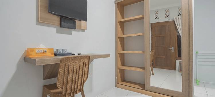 红门酒店靠近阿卜杜勒·阿齐兹医院新加旺(RedDoorz Near Rsud Dr. Abdul Aziz)图片