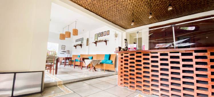 兴吉尔民宿沙利亚玛里奥波罗约加米特拉红多兹酒店(Hinggil Homestay Syariah Malioboro Yogya Mitra RedDoorz)图片