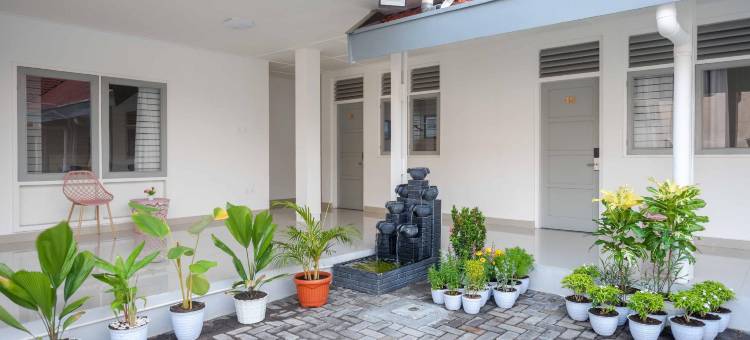 Urbanview Hotel MS Rooms Inn Simpang Lima by RedDoorz图片