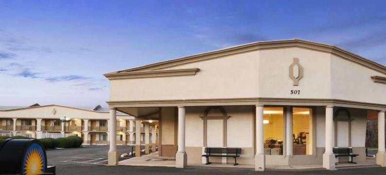 温德姆赖茨敦麦圭尔空军基地/波登镇戴斯酒店(Days Inn by Wyndham Wrightstown McGuire AFB/Bordentown)图片