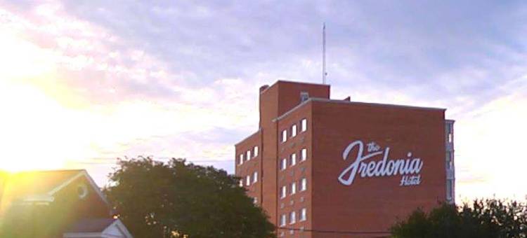 弗雷多尼亚酒店及会议中心(The Fredonia Hotel)图片