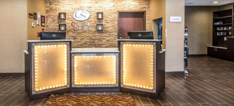 舒适套房酒店梅里迪恩和I-40(Comfort Suites Meridian and I-40)图片