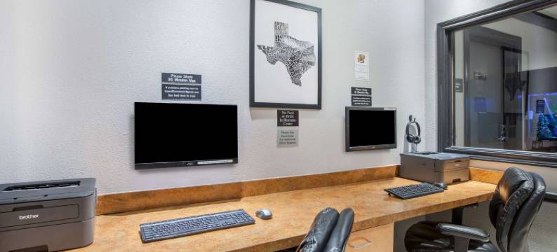 奥斯汀大学-市区速8酒店(Super 8 by Wyndham Austin University/Downtown Area)图片