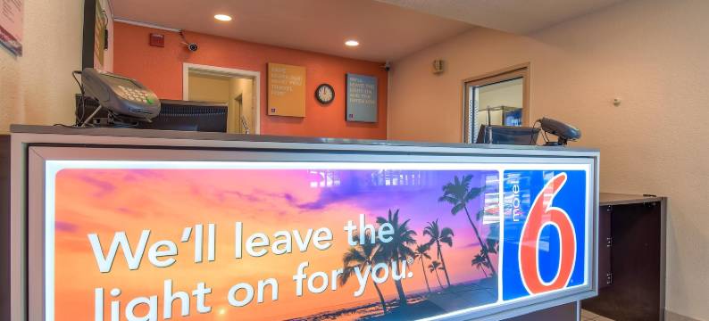 威斯敏斯特南6号汽车旅馆 - 长滩区(Motel 6 Westminster, CA - South - Long Beach Area)图片