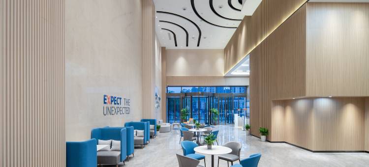 南昌智选假日酒店(青山湖风景区八一广场店)图片