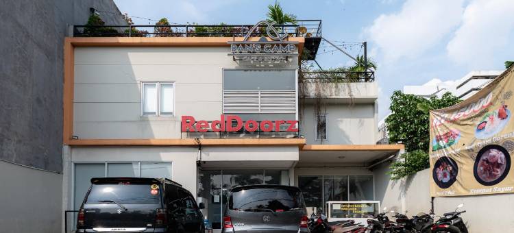 RedDoorz靠近Lippo Mall Puri(RedDoorz Near Puri Indah Lippo Mall 2)图片
