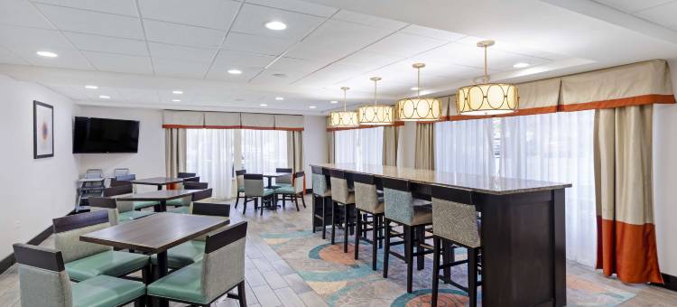 康提赛德-芝加哥地区贝斯特韦斯特优质酒店(Best Western Plus Chicagoland - Countryside)图片