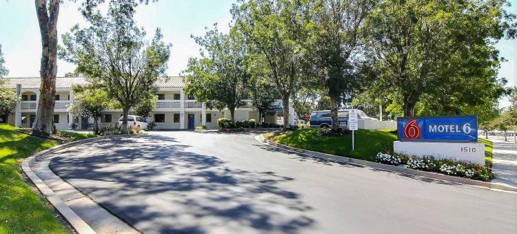 千橡树南6号汽车旅馆(Motel 6 Thousand Oaks, CA)图片