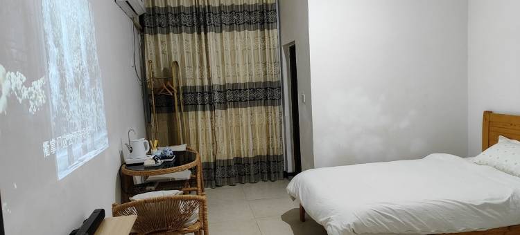 房东晓雍客栈(枫叶大道分店)图片