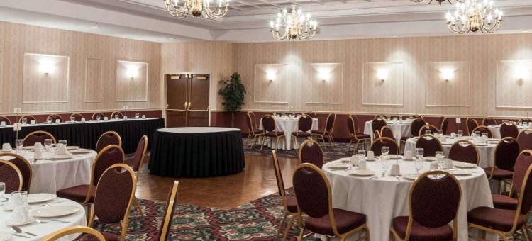 伯利恒舒适套房酒店-近利哈伊大学和LVI机场(Comfort Suites Bethlehem Near Lehigh University and LVI Airport)图片