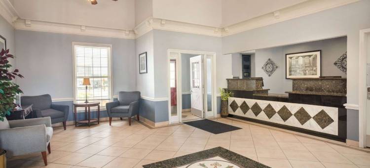 堪萨斯城温德姆呗盟酒店(Baymont by Wyndham Kansas City KU Medical Center)图片