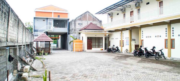 红色伙伴普里卡罗马伊斯兰酒店(Puri Karomah Syariah RedPartner)图片