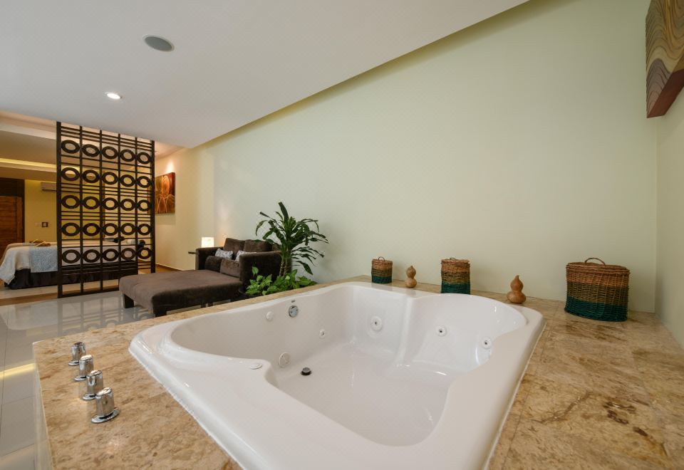 Hotel El Dorado Seaside Suites Hotel Overview