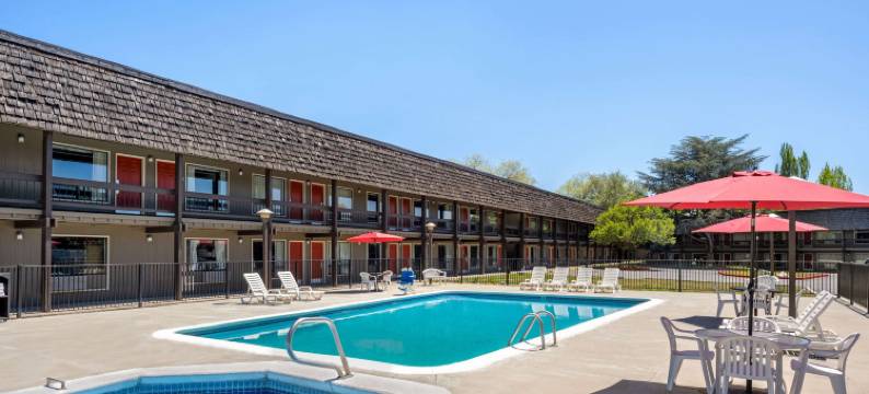 克拉马斯福尔斯温德姆戴斯酒店(Days Inn by Wyndham Klamath Falls)图片