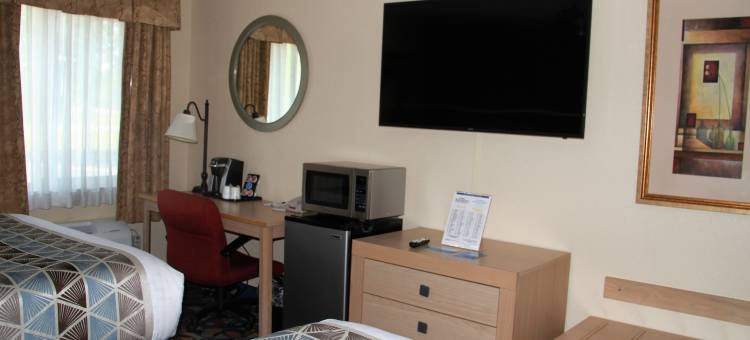 史蒂文斯波因特呗盟套房酒店(Baymont by Wyndham Stevens Point)图片