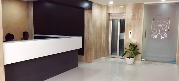 Fabhotel Keerthi的Anupama(FabHotel Keerthi's Anupama - Nr Indira Gandhi Stadium)图片