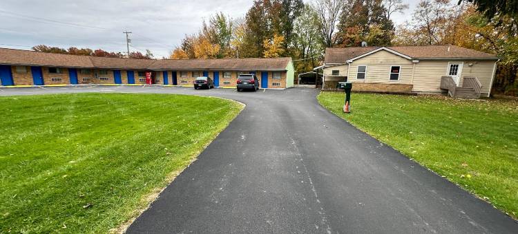 俄亥俄州奥斯汀镇-扬斯敦的韦斯特盖特庄园汽车旅馆(Westgate Manor Motel Austintown & Youngstown Ohio)图片