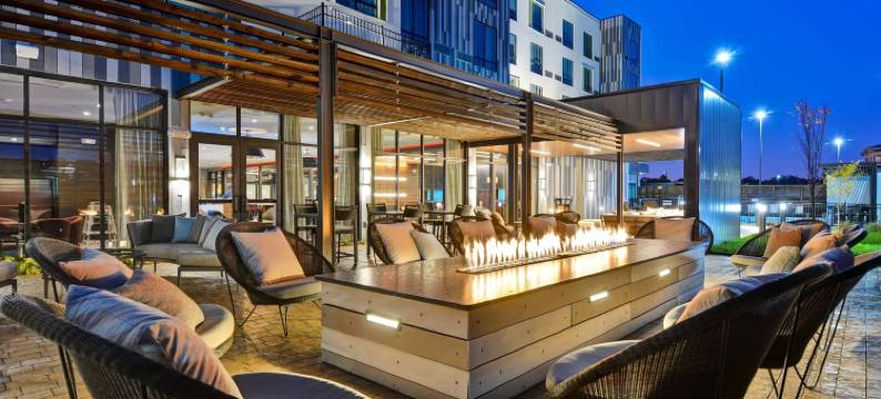 罗吉斯本顿维尔万豪万怡酒店(Courtyard Bentonville Rogers Promenade)图片