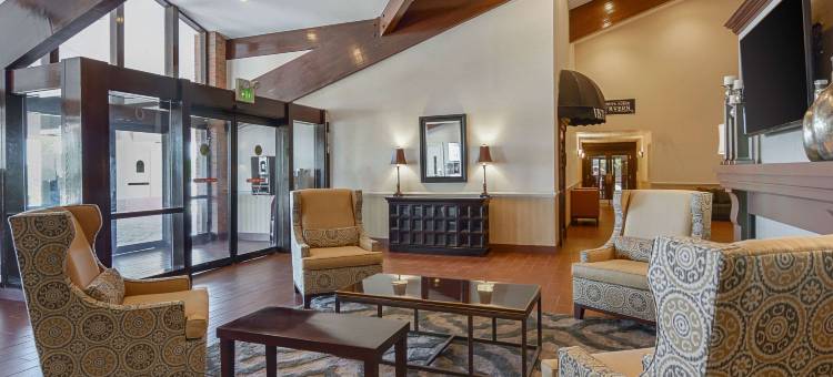 哈珀斯费里查尔斯镇凯隆酒店(Clarion Inn Harpers Ferry-Charles Town)图片