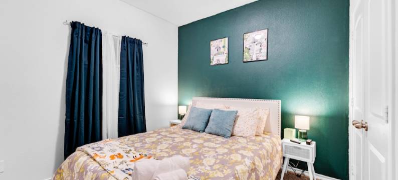 Relaxing Retreat with Hot Tub & Pool.  Fun in a Cozy Home .图片