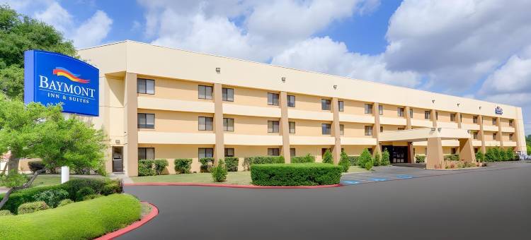 温泉城温德姆呗盟酒店(Baymont by Wyndham Hot Springs on the Lake)图片